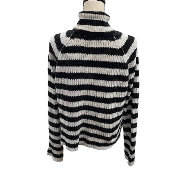 CKH Clockhouse Medium Striped Knit Sweater - Picture 2 of 6